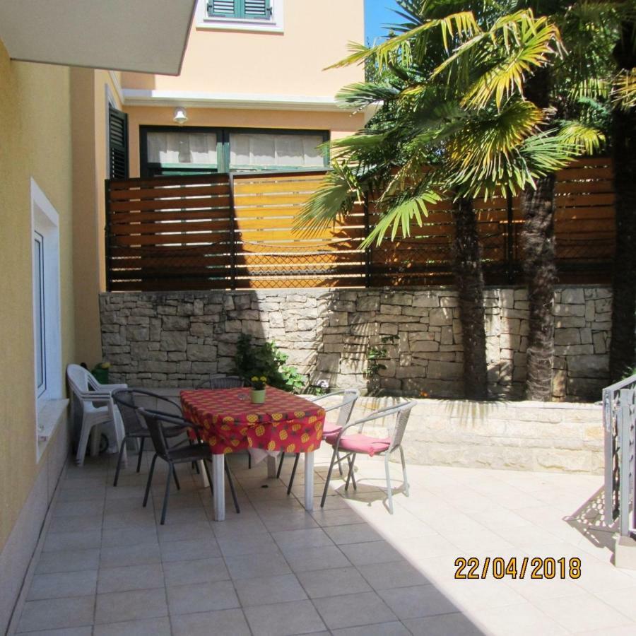 Holiday House Sara Opatija Exterior foto